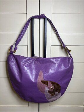 VINTAGE CARLO FIORI OF ITALY Purple LEATHER Hobo Style Shoulder Bag